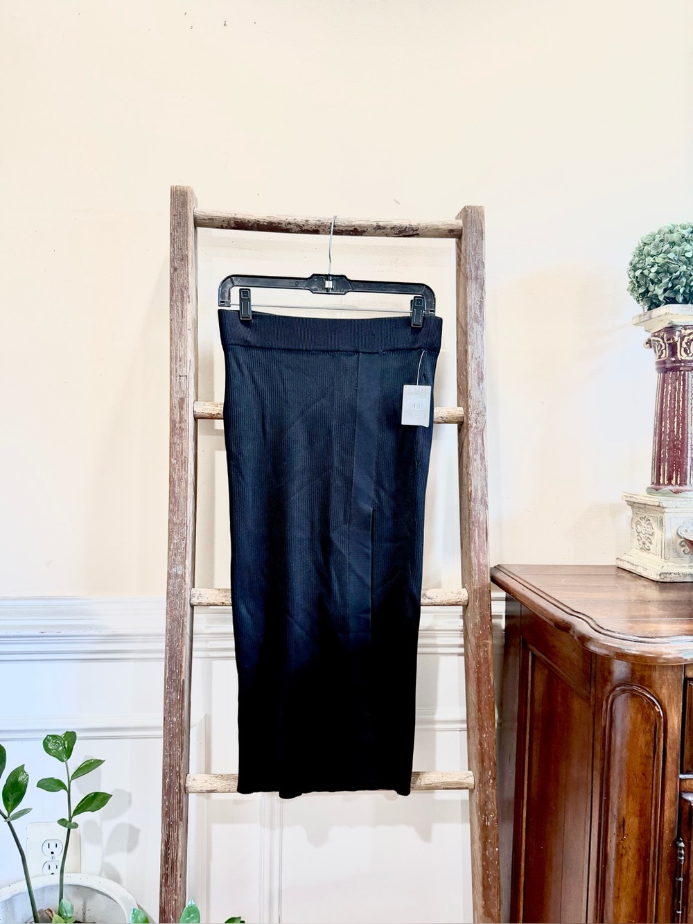 Good American Knit Classic Black Pencil Skirt